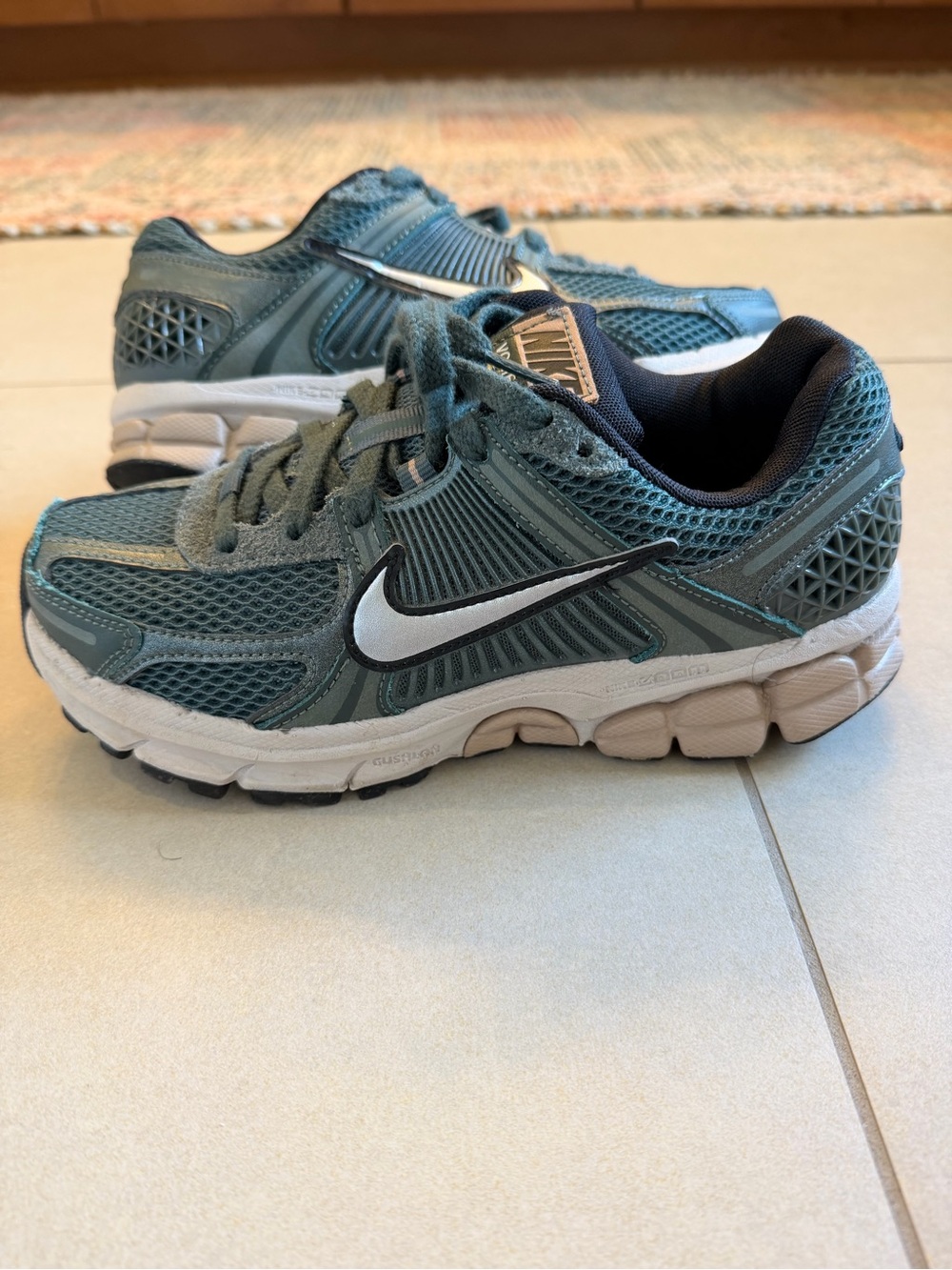 Nike Vomero 5 woman sneaker